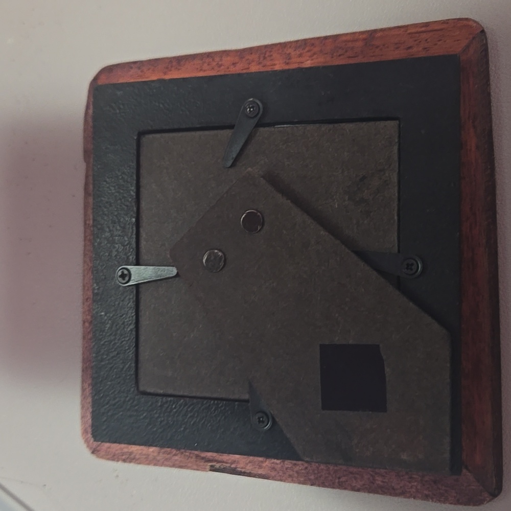 Rustic Wood Photo Frame - Picture 2 of 3